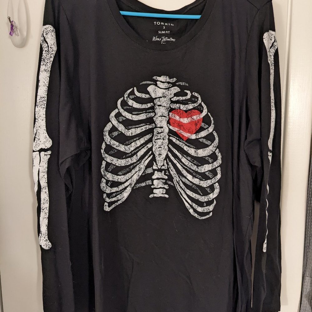 Slim fit skeleton tee